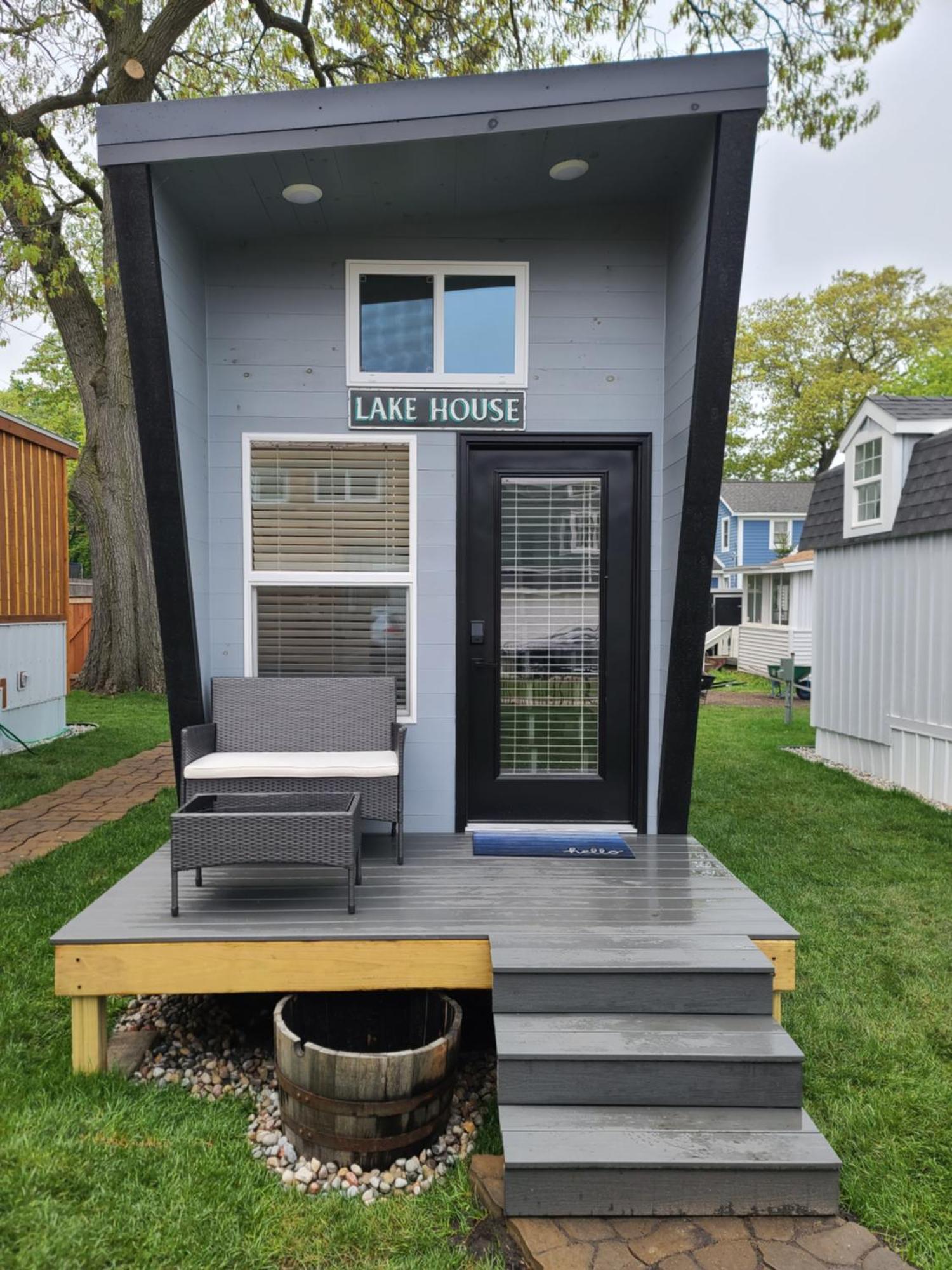 Tiny Digs Lakeshore - Tiny House Lodging Маскигон Екстериор снимка