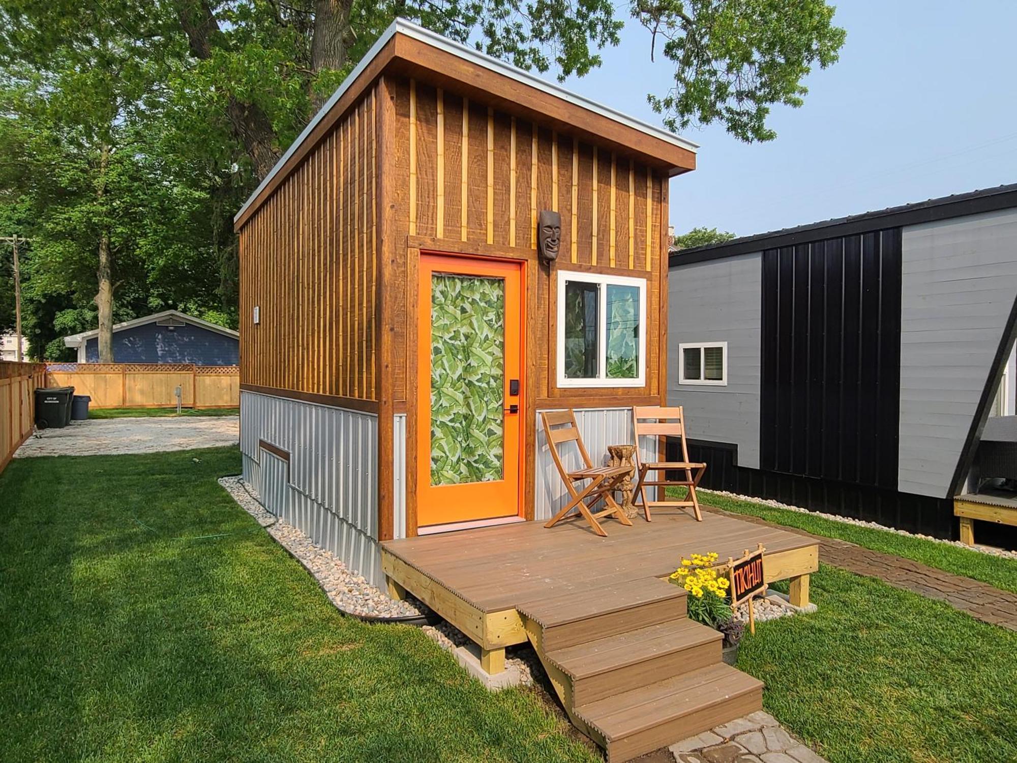 Tiny Digs Lakeshore - Tiny House Lodging Маскигон Екстериор снимка
