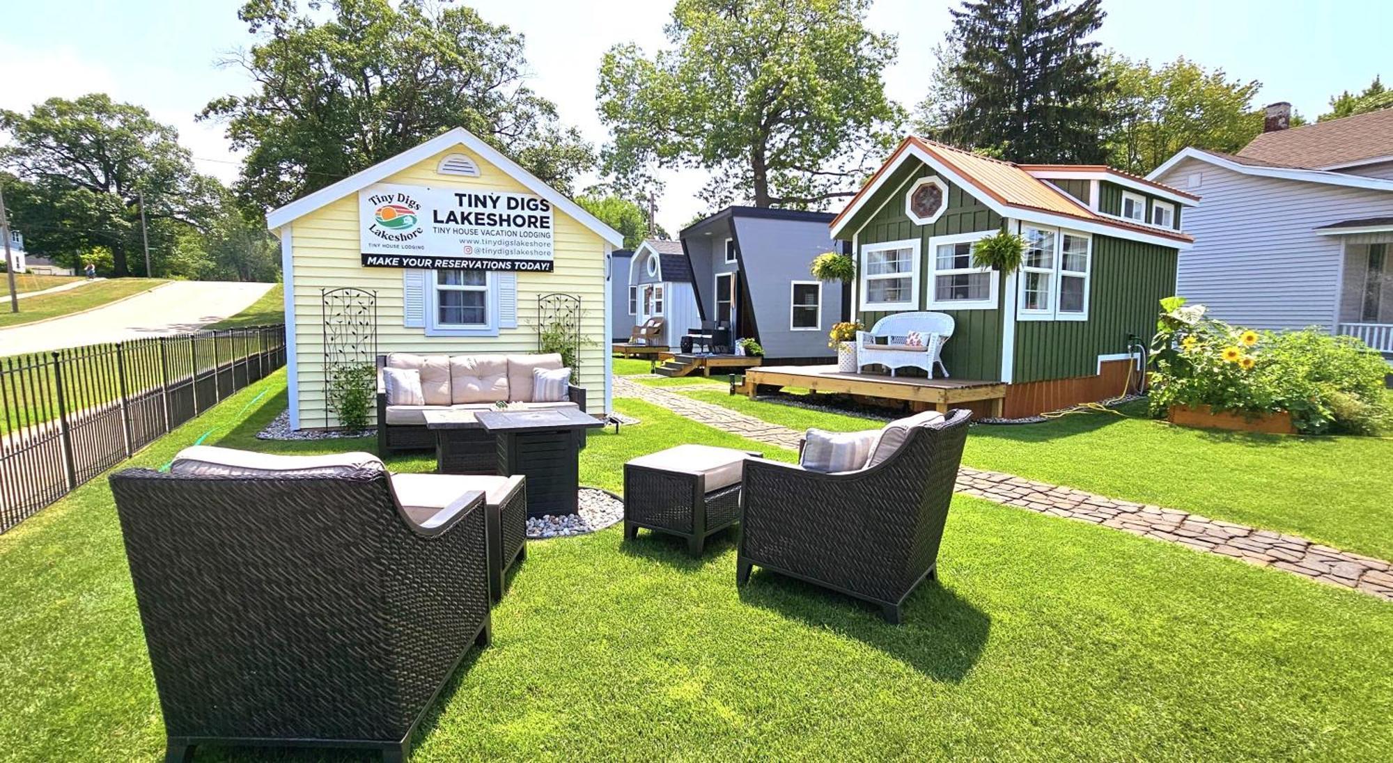 Tiny Digs Lakeshore - Tiny House Lodging Маскигон Екстериор снимка